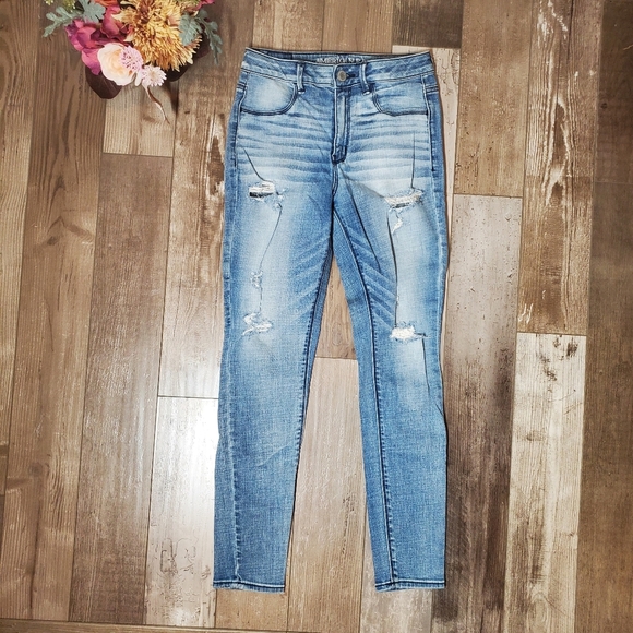 American Eagle Outfitters AEO Sky High Jeggings Vintage Collection Size 4 NWOT - Picture 1 of 16